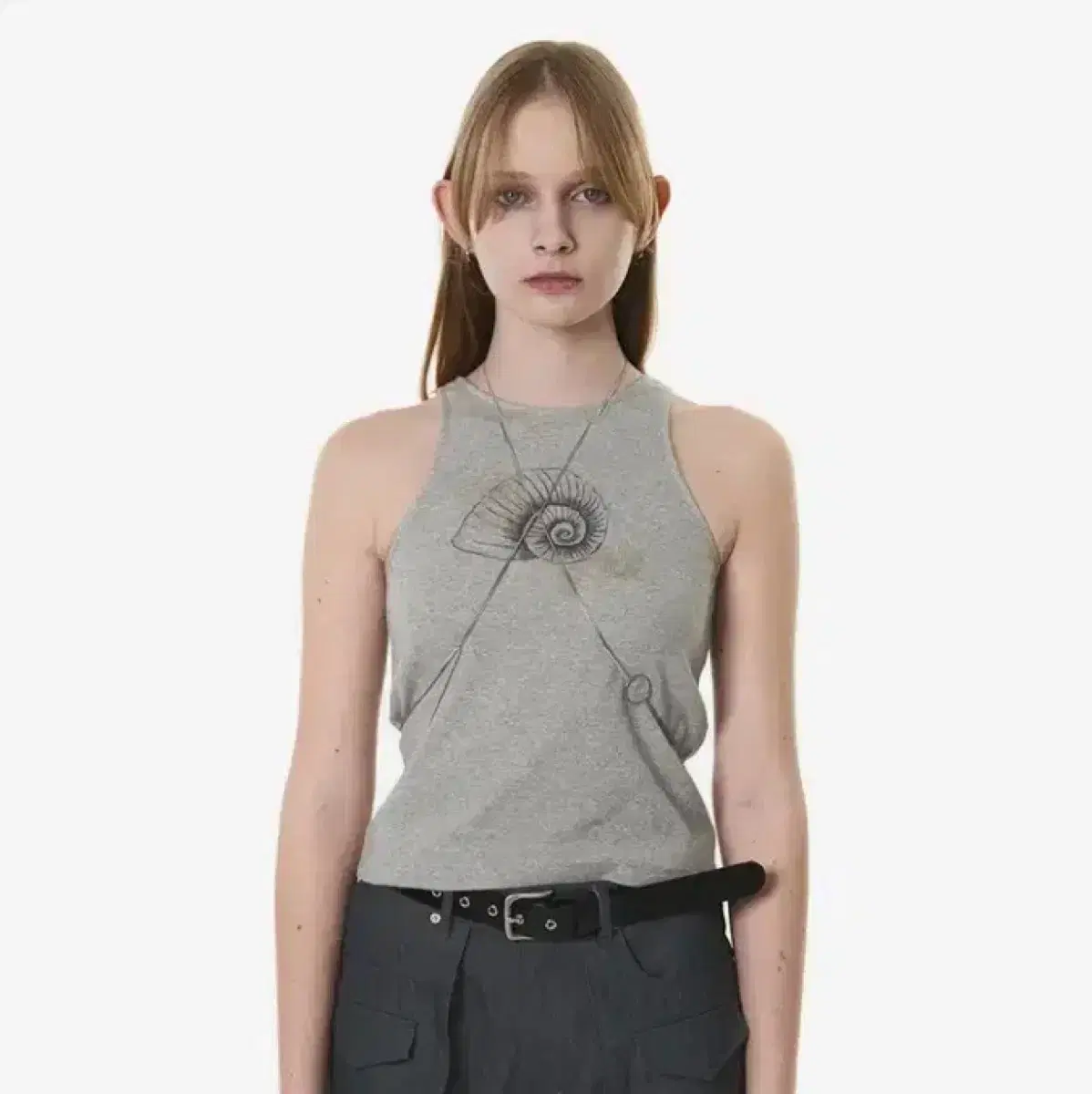 トップス sio seoul SHOULDER CUT-OUT SCISSOR TOP sio seoul】SHOULDER CUT-OUT SCISSOR TOP SHOULDER CUT-OUT SCISSOR